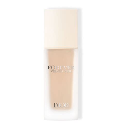 dior velvet primer.